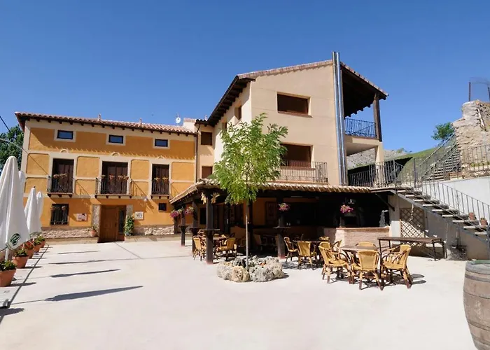 Ollerias カントリーハウス Deza